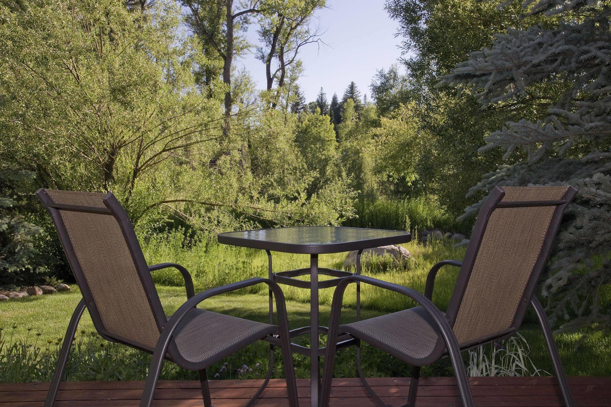 Mariposa Lodge Bed And Breakfast Стиймбоут Спрингс Екстериор снимка